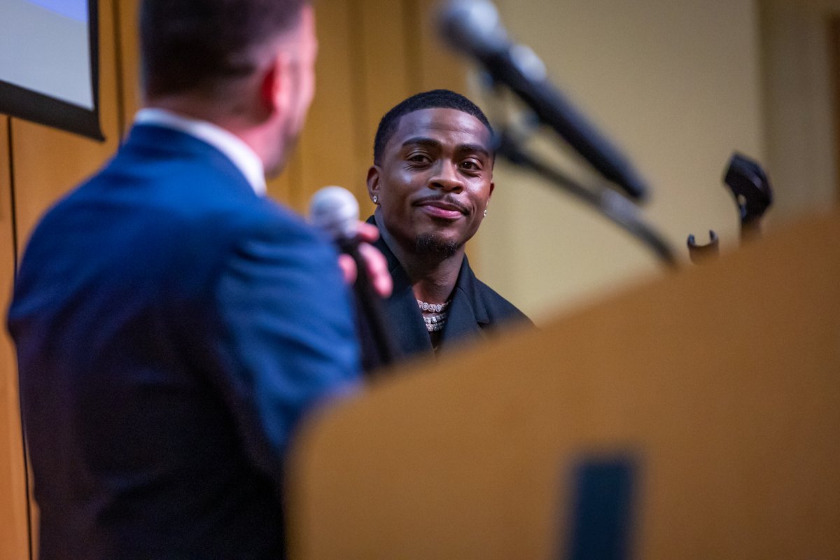 GSAthletics_FB's tweet photo. Forever an Eagle.

Congratulations to @JetMckinnon1 (2010-2013) for being inducted into the 2024 Georgia Southern Athletics Hall of Fame!

#HailSouthern https://t.co/wo14JOrhcg