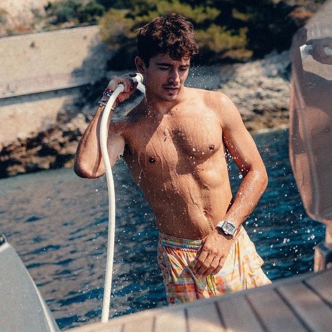 FACE CARD                          BODY CARD