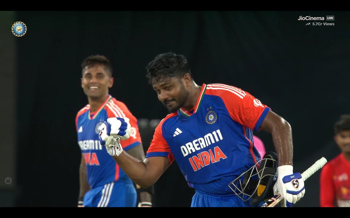 RCB_LOVER18's tweet photo. Very very strange stats tbh, 

Hundreds in whiteball cricket. 
SanjuSamson -2 ( 1 in T20i) 
RishabPant -1
#IPL2025 https://t.co/Y9fULh20cd