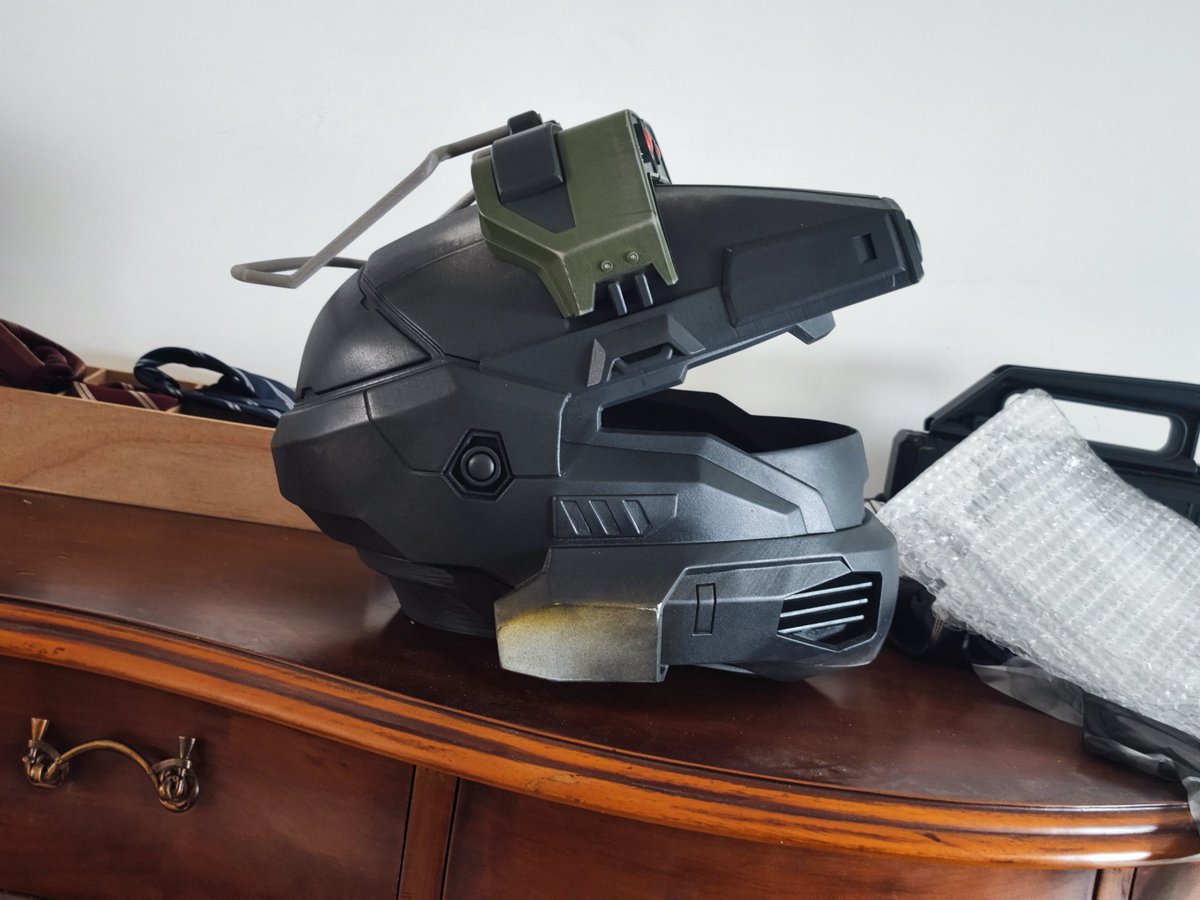 Sgt_Kerry's tweet photo. This is what I'm making
#haloreach #halo #JUNA266 #helmet #Cosplay #3dprint https://t.co/ZJBBmbm5od