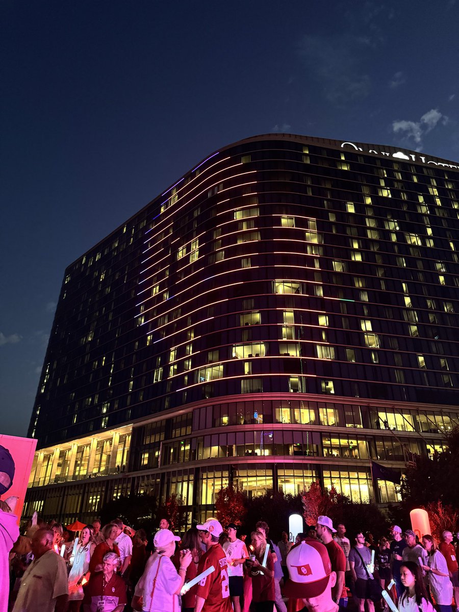 FranchiseOK's tweet image. Beat Texas Pep Rally was a success☝️@OU_Alumni #oualumni #beattexas