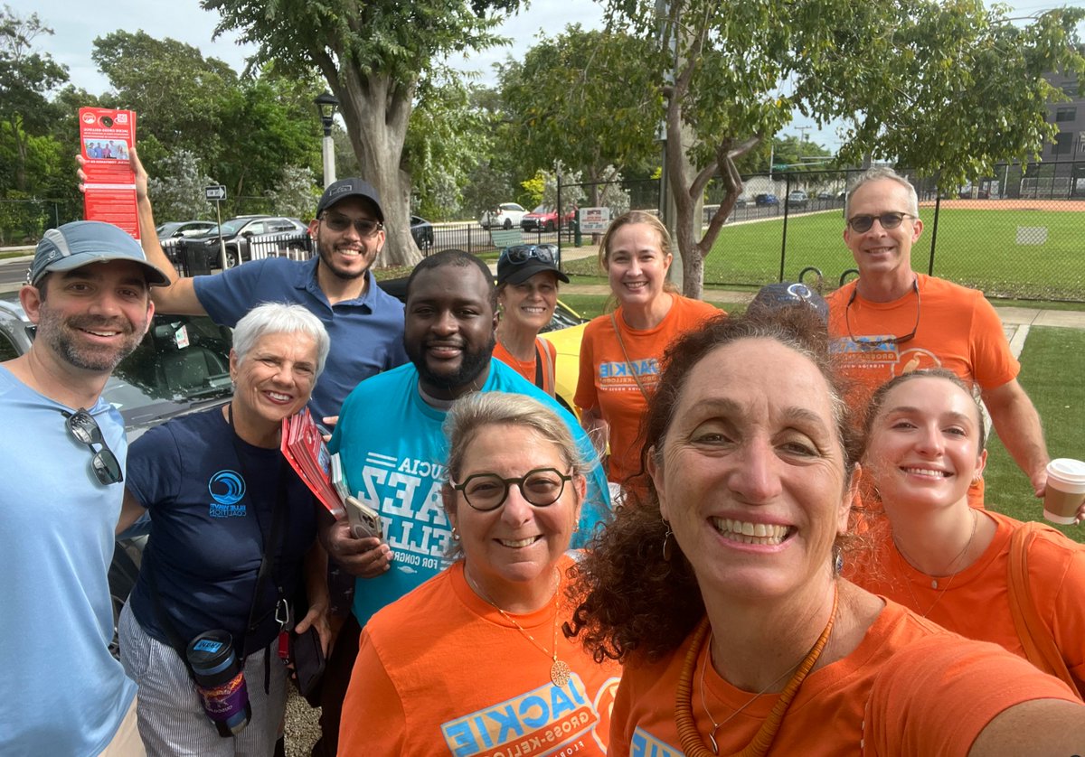 24 days left!! 

Our team is knocking on doors and talking to voters all over Congressional District 27 today, tomorrow, and every day through election day with <a href="/KamalaHarris/">Kamala Harris</a>, <a href="/DebbieforFL/">Debbie Mucarsel-Powell</a>, @JackieforHD113, <a href="/NormaforFL/">Norma Schwartz</a> and <a href="/MiamiDadeDems/">Miami-Dade Democrats</a>! 

Together, we can flip District 27...
