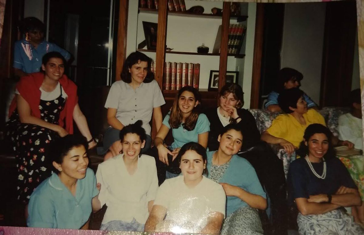 PaulaBistagnino's tweet photo. Beatriz Delgado logró escaparse después de servir 16 años sin salario y en condiciones de encierro, pero la encontraron y la obligaron a regresar contra su voluntad por 9 años más. https://t.co/TnpRUv1a1U