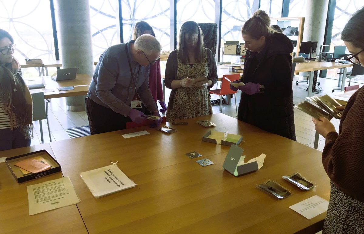 TheIronRoom's tweet image. #historicengland #sampad Earlier in the week, we were pleased to host a workshop facilitated by Historic England and Sampad Arts for primary school teachers exploring how historic records can enrich all our lives @LibraryofBham @sampad_arts @HistoricEngland