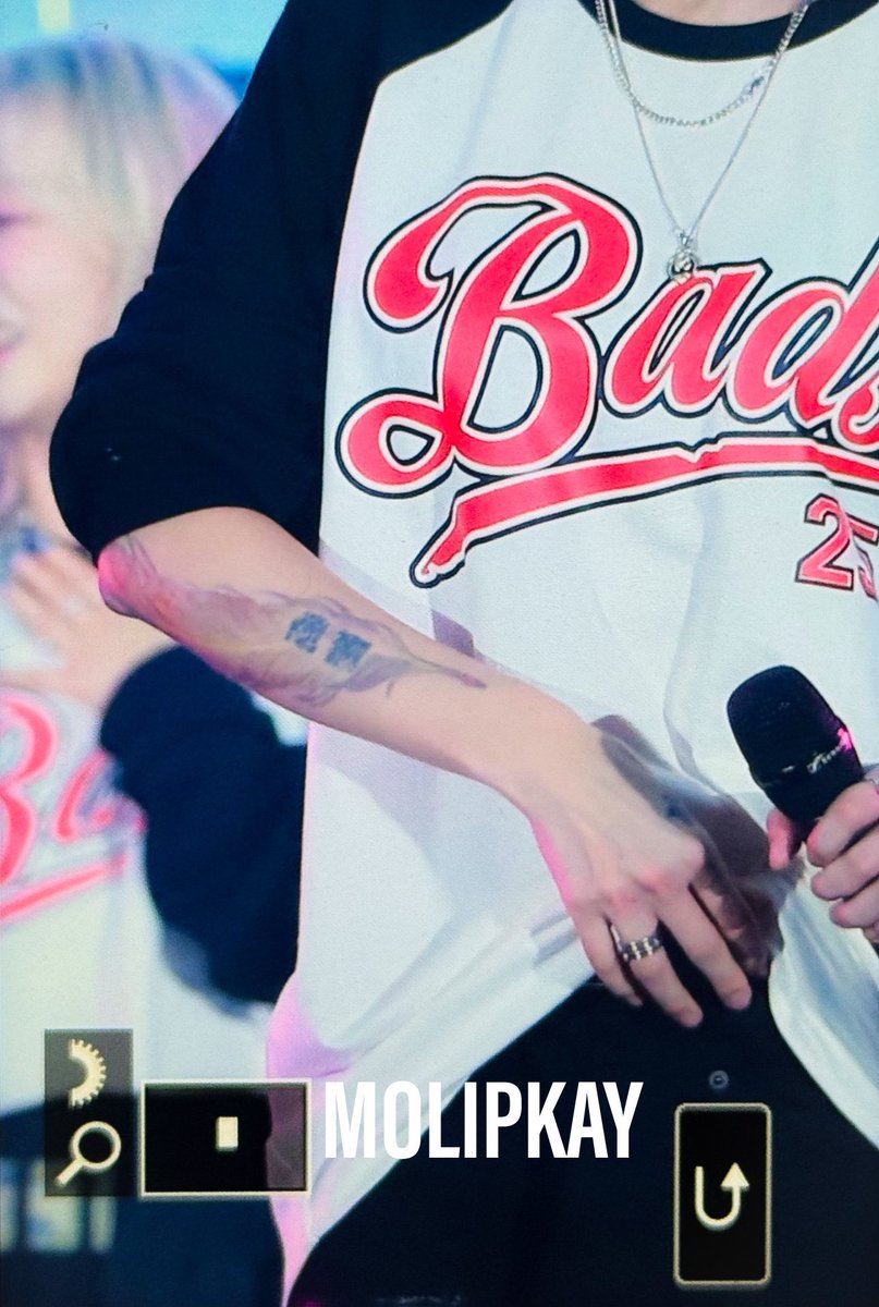 241012 🖤

#프라우드먼 #모니카