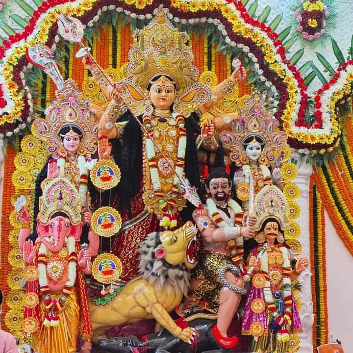 theroseratimes's tweet photo. #Rosera
बड़ी दुर्गा माता की प्रतिमा विसर्जन के साथ दुर्गा पूजा की समाप्ति।।

अगले वर्ष जल्दी आना मां..!!
#JayMataDi

#Samastipur #Bihar
#TheRoseraTimes https://t.co/y6r8nYmU3W