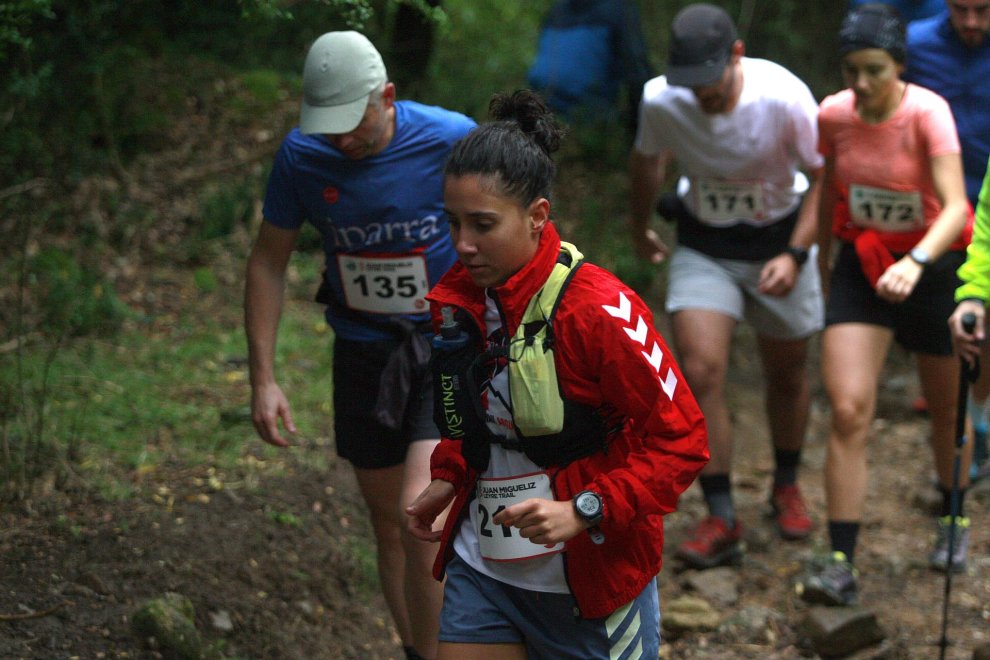 Más de 300 corredores desafían a la lluvia en la VII Juan Miguéliz Leyre Trail. Crónica, fotos y resultados de la cita, ya en diariodenavarra.es/multimedia/gal… <a href="/Leyretrail/">JuanMiguéliz- Leyre Trail</a>