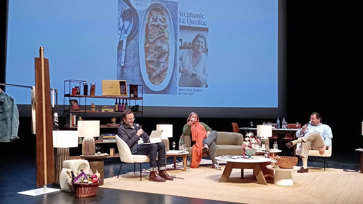NaemaServes's tweet photo. Masterclass inspirante avec la chef Stephanie Le Quellec animée par @frgaudry au festival "Saveurs et Savoirs" à Uzès ⭐️⭐️ https://t.co/4oJCuDj2Wl