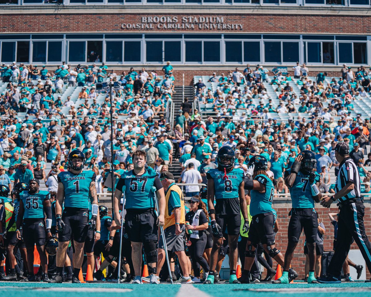 ℤ𝕒𝕔 𝔼𝕝𝕒𝕞 tweet media