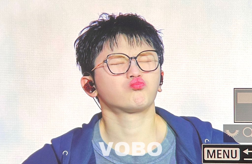 newoozidan's tweet image. BOTH ARE POCKET SIZED ‼️