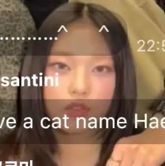 haerinskumu's tweet image. When the comment section did this to Haerin on the live