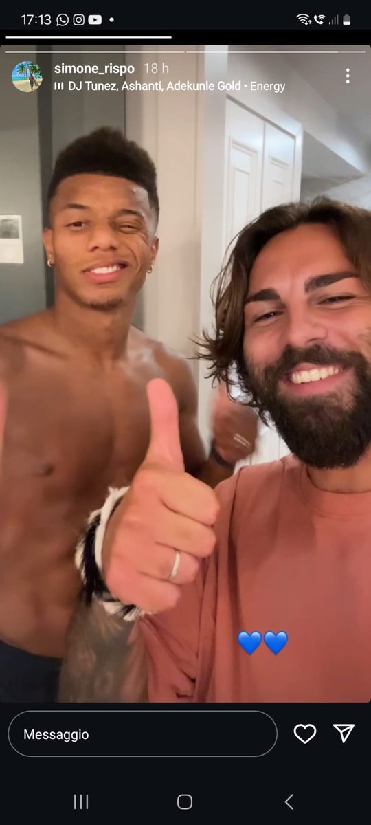PianetaN's tweet photo. 🔵✂️Nuovo look per David #Neres dal suo barbiere di fiducia Simone #Rispo

#ForzaNapoliSempre #SSCNapoli #Neres https://t.co/mmOdBOcVd7