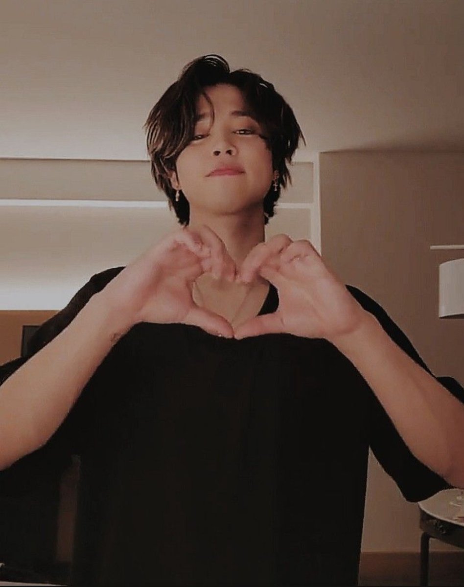 ArmyElifbts's tweet photo. #/HappyJiminDay

#/JiminOurMuse

#/29YearsofLight

#OctoberSweetheartJimin
#1013Angel
#ItBoyJimin
#CutieSexyLovelyJimin
#Enchanting VoiceJimin
#DanceGodJimin
#ProudofOurArtistJimin
#WithJiminTillTheEnd
#지민아 너를 기다린 데이 https://t.co/4afy9lL4pf