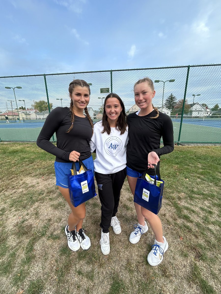 Congratulations to Mara, Cora and Jillian for advancing onto individual States. Way to go girls!!