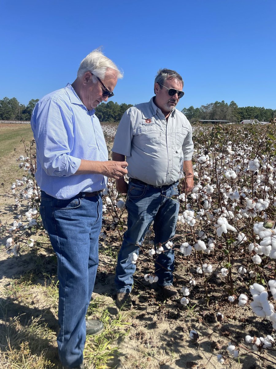 RepJerryCarl's tweet image. On today’s #NationalFarmersDay, we salute all of Alabama’s farmers who work tirelessly to keep us fed and clothed. Thank you!