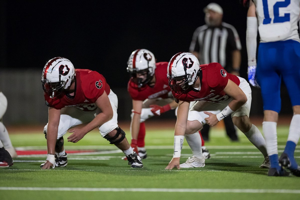 Gruver holds off rival Stratford in District 1-2A Division II showdown that was as good as advertised. Here’s the recap #txhsfb 
🔗 presspass.news/gruver-holds-o…