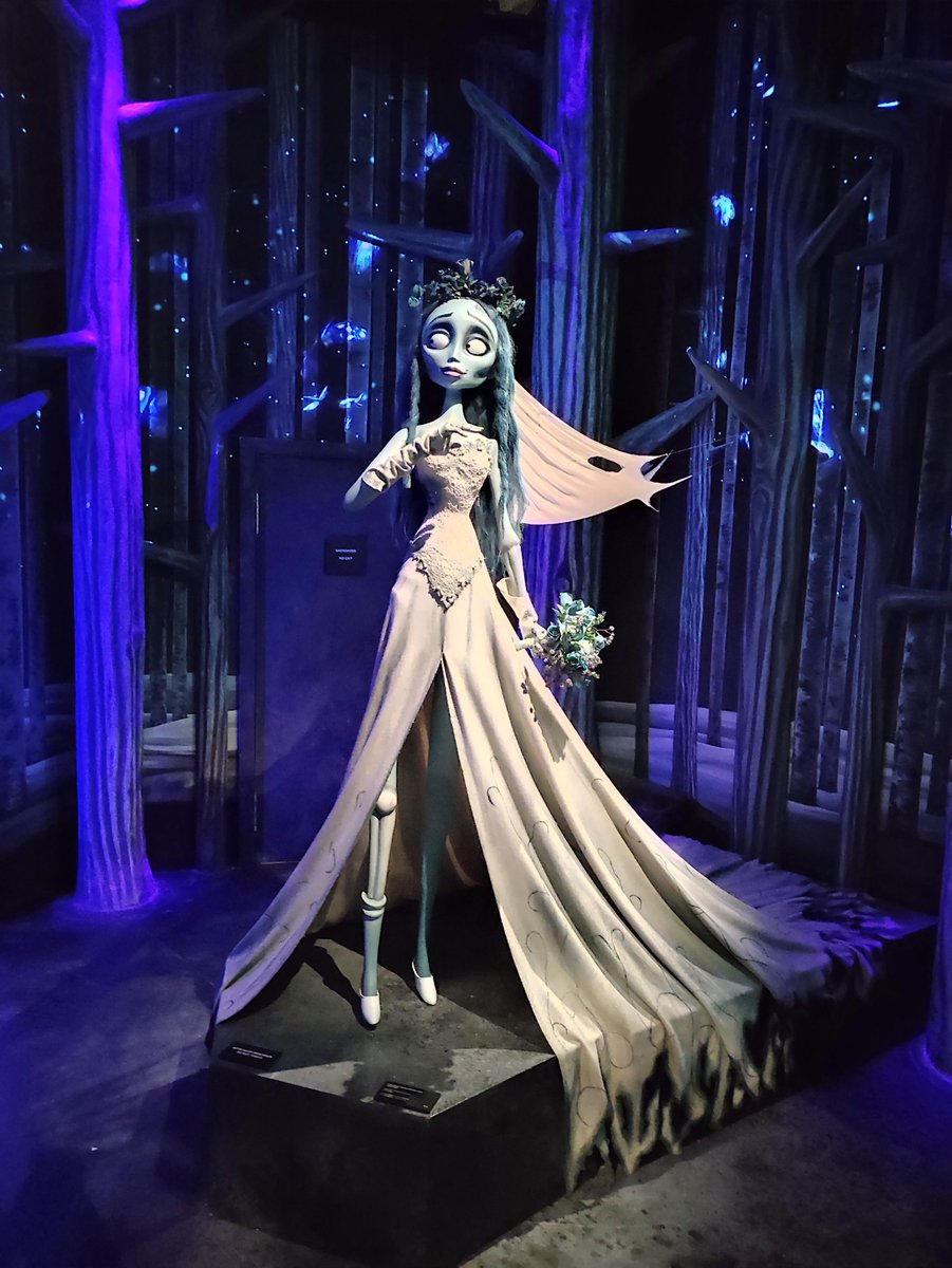 AbbensethJosh's tweet image. Kicked off this year's #MentalHealthDay with our first group trip! 🎃 Embracing Spooktober vibes at a Tim Burton exhibition, followed by a tasty Turkish BBQ feast. 🍖🖤 An awesome day with an even more awesome team. 🙌 Fingers crossed our next paper reviews aren't as scary!