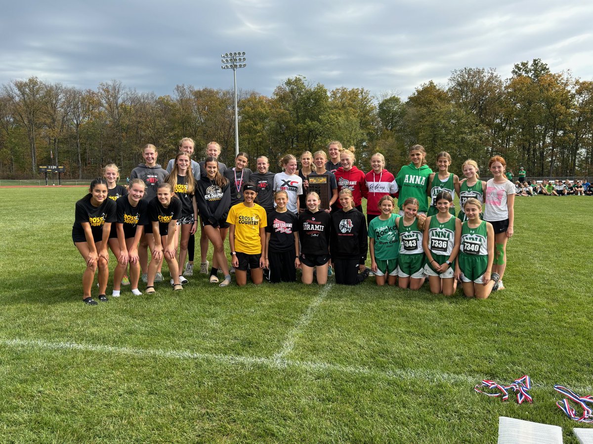 Anna Rocket XC T&F tweet media