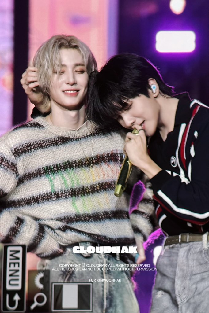 cloudhak1129's tweet photo. 241012 Music Bank in Madrid

#운학 #WOONHAK #ウナク
#BOYNEXTDOOR #보이넥스트도어 https://t.co/aJcyNsQGlt