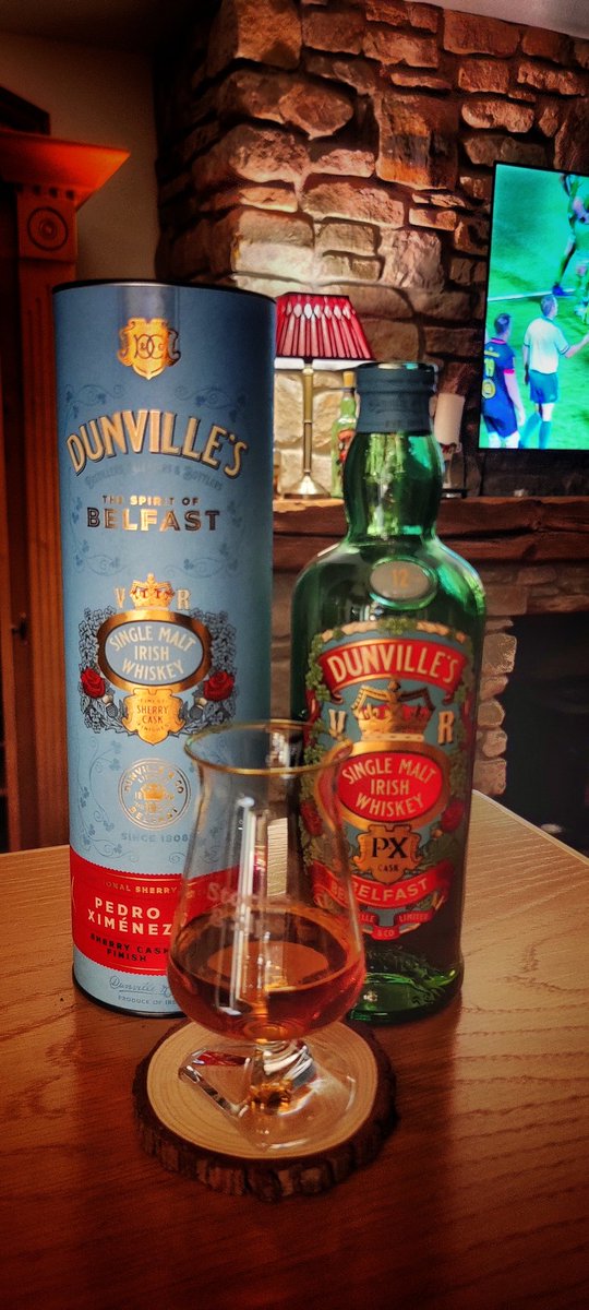 Some <a href="/DunvilleWhiskey/">Dunville's Irish Whiskey</a> PX 12 for my #SaturdayNightSip , and some Ulster V Connaught Rugby, sláinte !