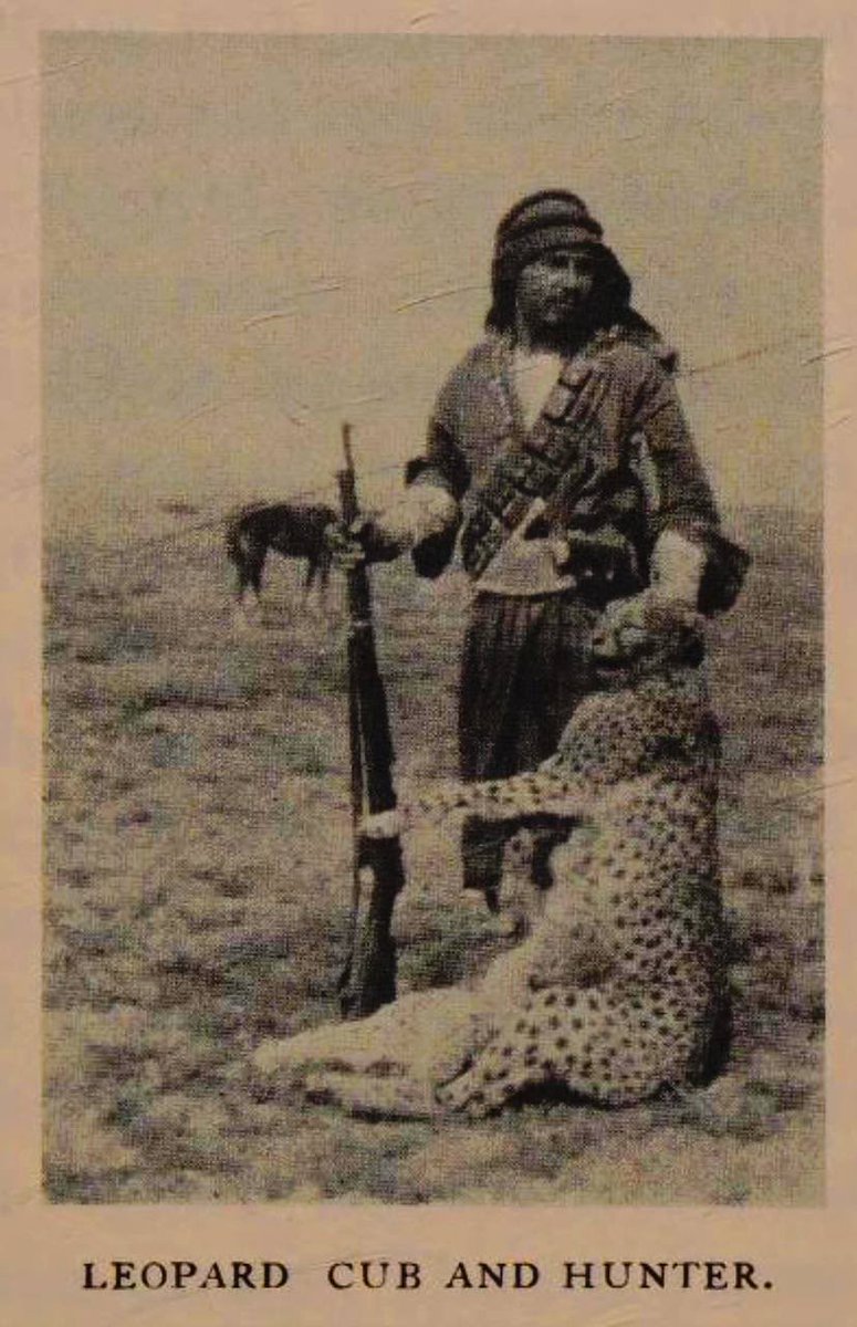 هذي صورة لرجل من قبيلة السبعة ذكرها المستشرق الأمريكي روبنز براون 

اما قبيلته فـ هو من عنزه وهذا شي اكيد وكل من يقول غير الكلام هذا فـ هو كذاب ، والاختلاف الحاصل انه من السبعه او من الرولة والاوكد انه من السبعة .