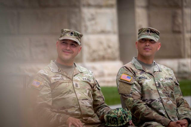 NationalGuard's tweet image. Would you join the Guard with your sibling?

Edwardo and Edmundo Herrera did just that in the Wyoming Army National Guard. Their shared experiences strengthened their bond and commitment to those they lead.

“I saw how the Guard made him a better man.. It motivated me to be part…