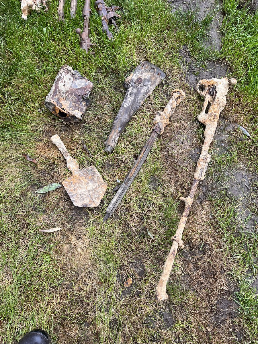 Following in the footsteps of family members today we stopped off at a farm that had been a Division collection point for casualty evacuation. The farmer was generous with his time and produced some artefacts to look at. With <a href="/Sophie_1WWTours/">Sophie's Great War Tours</a>