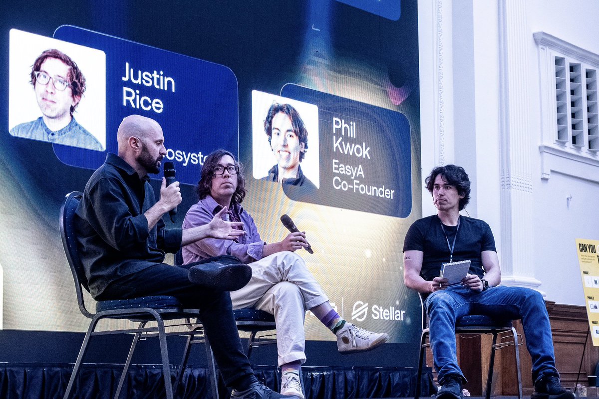 easya_app's tweet photo. From talks to workshops to fireside chats, day 1️⃣ of our EasyA x @StellarOrg Hackathon was action-packed! 💥 

Shoutout to our incredible speakers from Stellar, EasyA and @biggertechco for flying in to share your wisdom 🧠 

Y’all rocked the crowd! 🤘 https://t.co/ZUTC9FUlX7