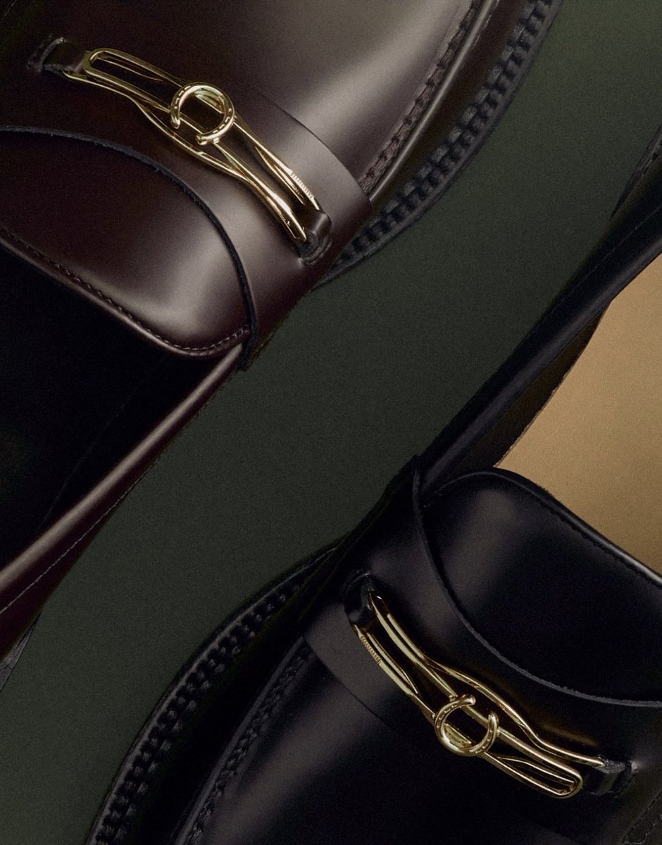 jonnyjournal's tweet photo. Money Clip Loafers by Aimé Leon Dore (2024) https://t.co/eqpXh3j0VT