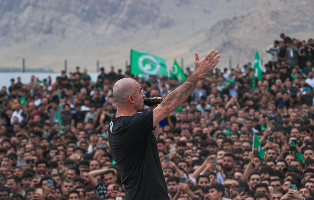 qubadjt's tweet photo. ئەمڕۆ راپەڕین سەوزپۆش بوو..
وەکچۆن دەنگ و دڵمان بۆ راپەڕینە..
دەنگ و دڵی راپەڕینیش هەر بۆ یەکێتییە..

#یەکێتیی١٢٩ https://t.co/vBt7QIR5pL