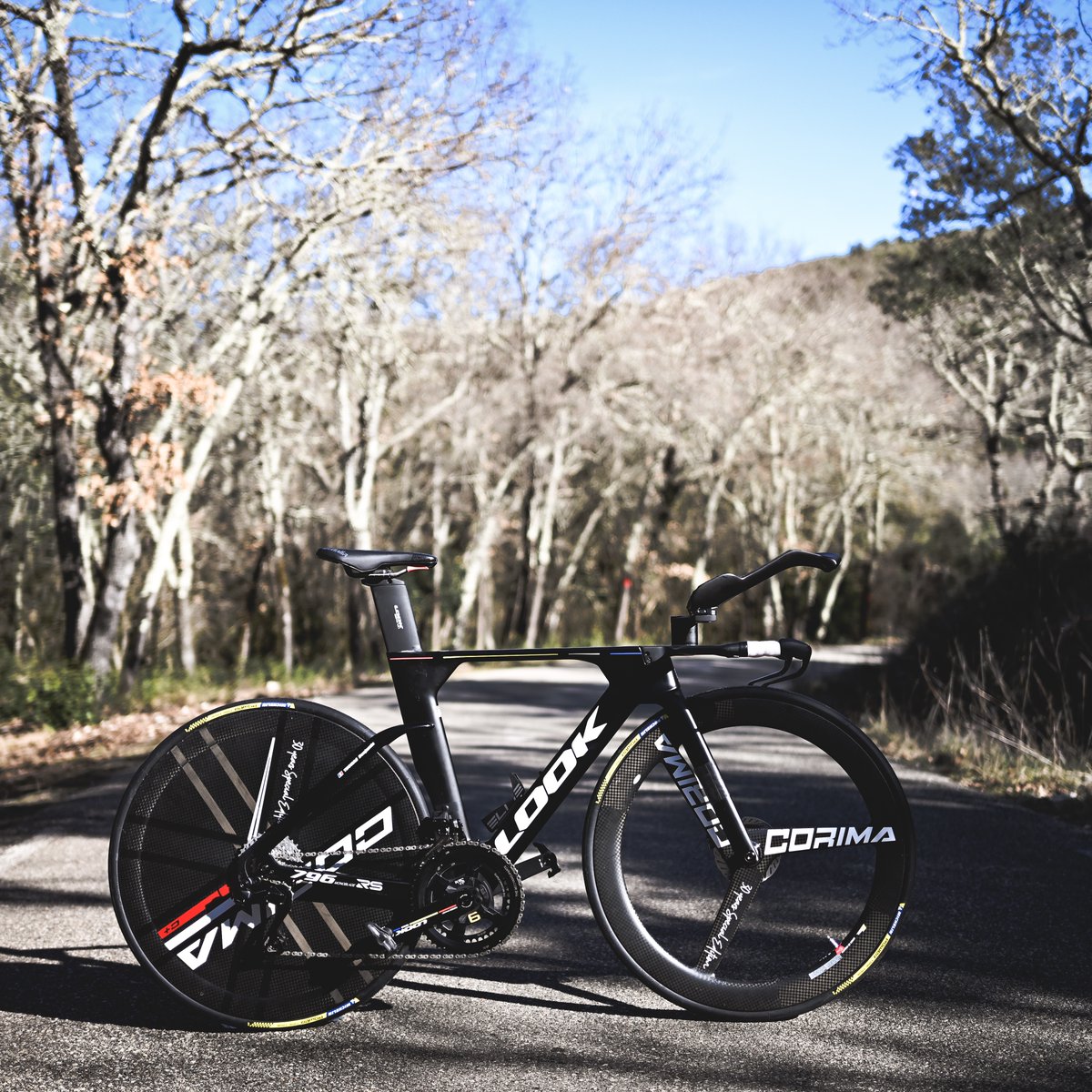 👀 Qui dit fin de saison, dit <a href="/ChronoNations/">ChronoDesNations</a>  ! ⚡️

On retrouve 3 de nos coureurs au départ : <a href="/HannahLudwig02/">Hannah Ludwig</a>, <a href="/noskovanka/">Nikola Nosková</a> et <a href="/PerezAnthony1/">Perez Anthony</a>. 

📷 <a href="/MathildeLAzou/">Mathilde L'Azou</a>