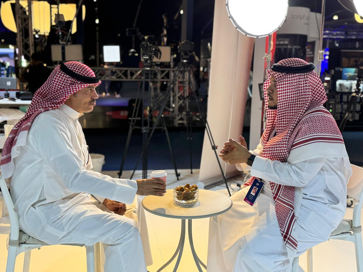 QomraPro's tweet photo. صور من جناح #قمرة_الإحترافية خلال اليوم الرابع من #منتدى_الأفلام_السعودي

حيّاكم في الجناح E24 

#منتدى_الأفلام_السعودي
#قمرة https://t.co/ZtGQDzvVYi