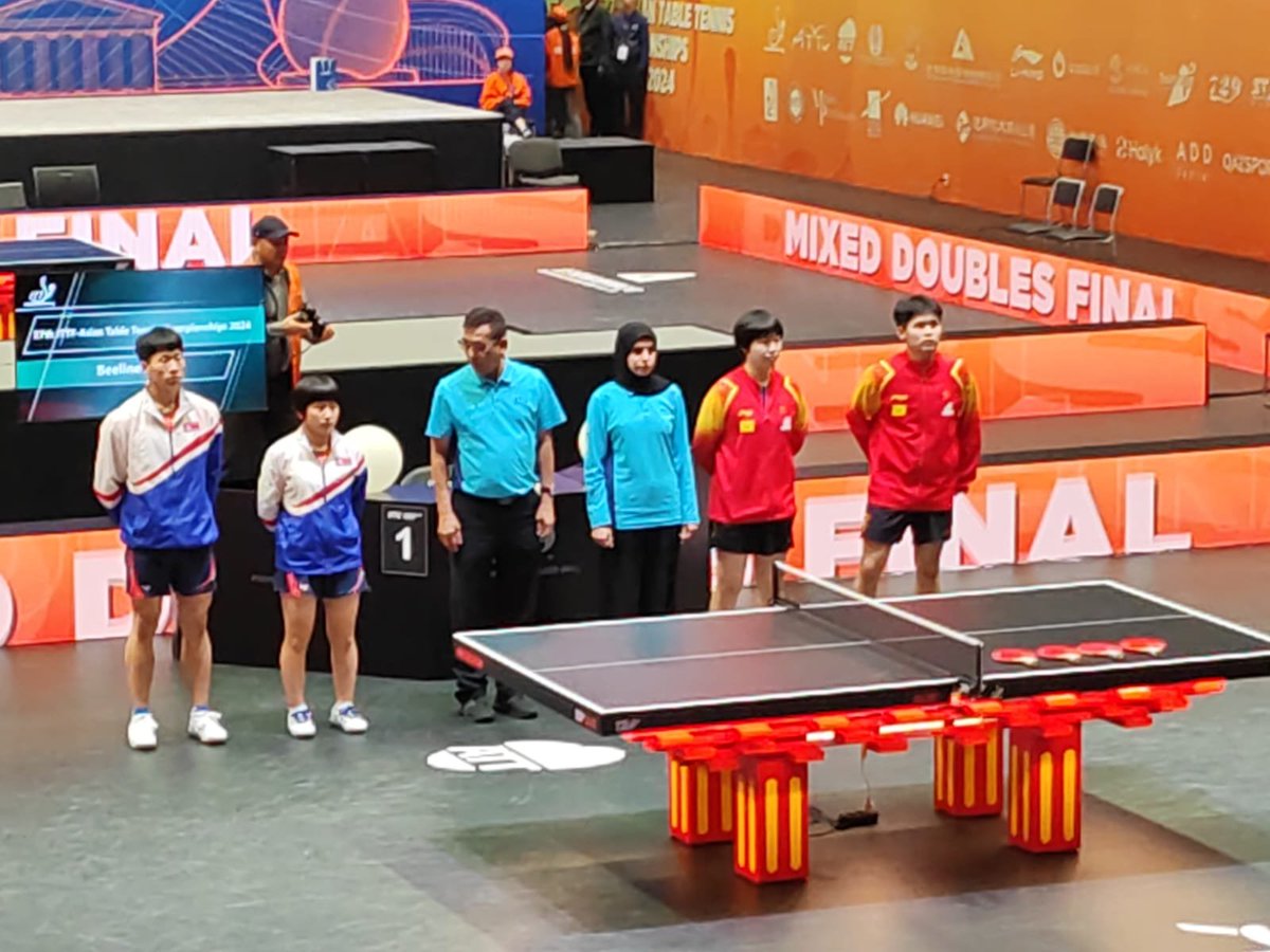 OmanTabletennis's tweet photo. ✨جانب من زيارة سعادة السفير محمد البحراني سفير سلطنة عمان لدى جمهورية كازاخستان، للاعبي منتخب سلطنة عمان المشاركين في منافسات بطولة كأس آسيا المقامة حالياً بالعاصمة "استانا" في كازاخستان، كما قام سعادته بمتابعة لقاء نهائي فئة الزوجي المختلط، بادارة الحكمة الدولية عائشة السعيدية. https://t.co/hXqtqzDIGT