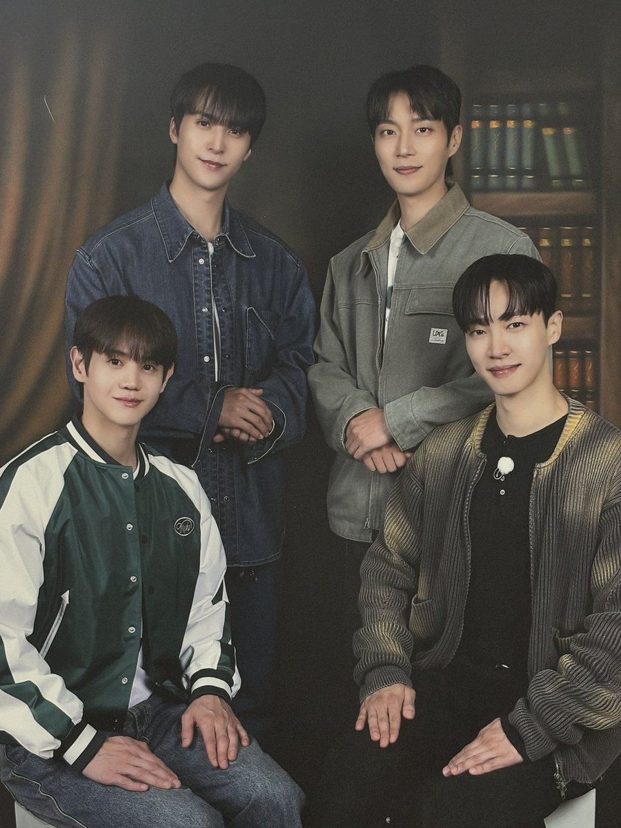 Flaredj_'s tweet photo. 하이라이트 가족사진 맘조아⑉♥ https://t.co/ReO8XKnajs