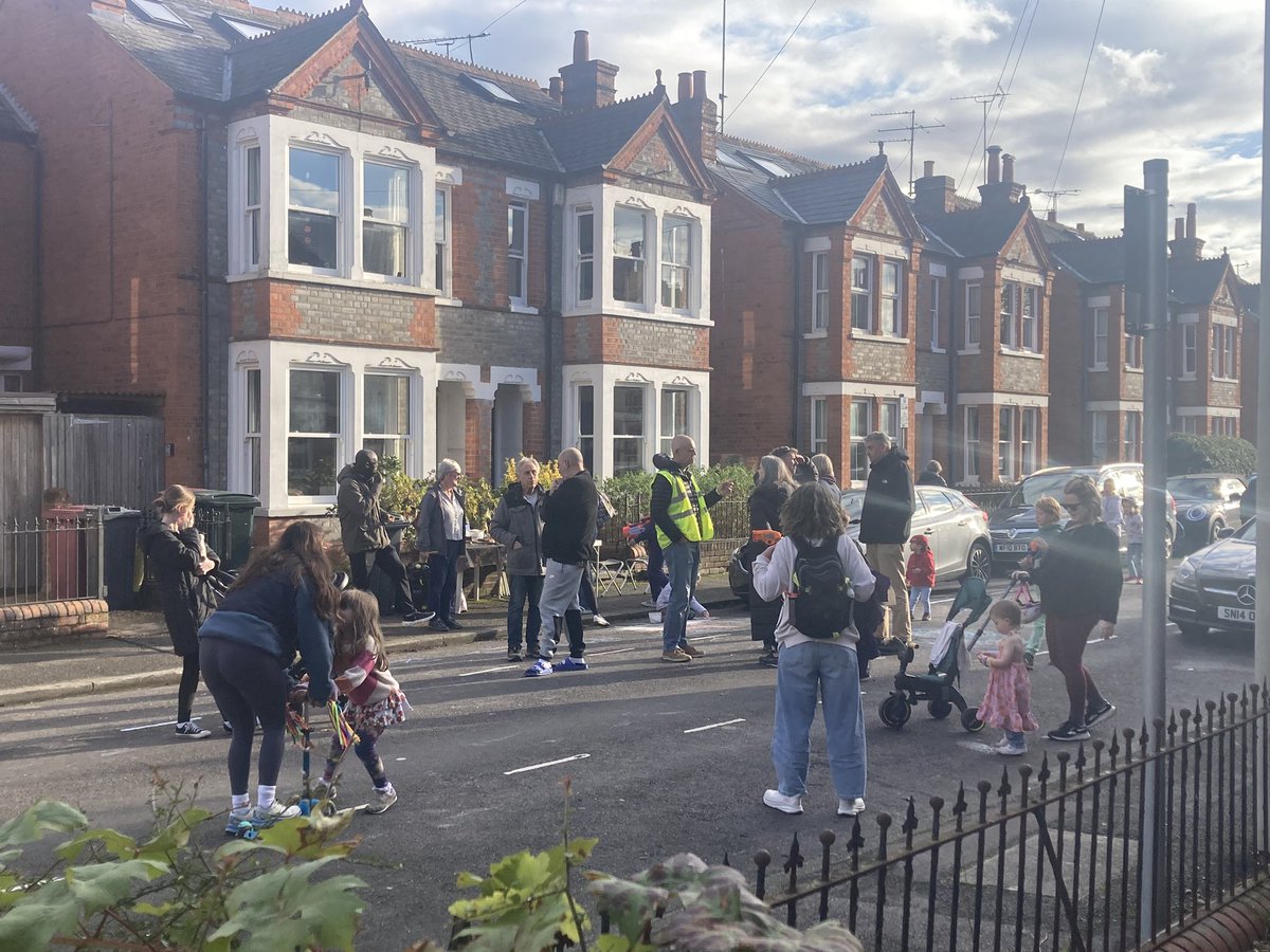 Rachel Helsby (@rhelsby) on Twitter photo Friends and neighbours enjoying monthly play street #rdguk #playingout <a href="/playingout/">Playing Out</a> <a href="/PlayEngland/">Play England</a> Friends and neighbours enjoying monthly play street #rdguk #playingout <a href="/playingout/">Playing Out</a> <a href="/PlayEngland/">Play England</a>