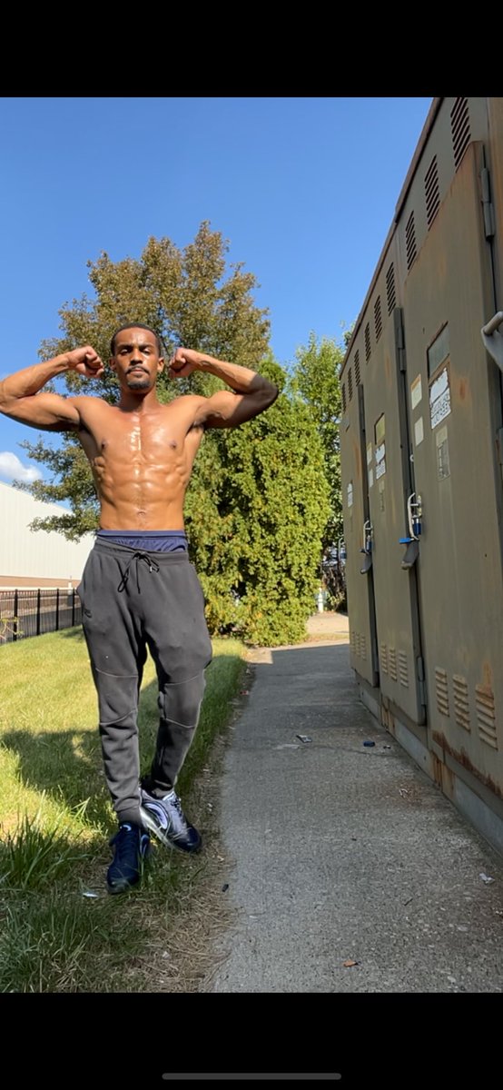 Yaeski 🖤 tweet media