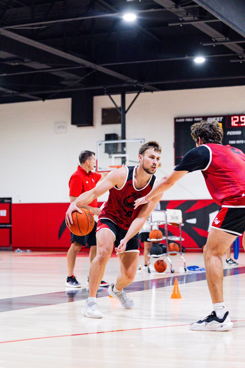 Gardner-Webb Men's Basketball tweet media