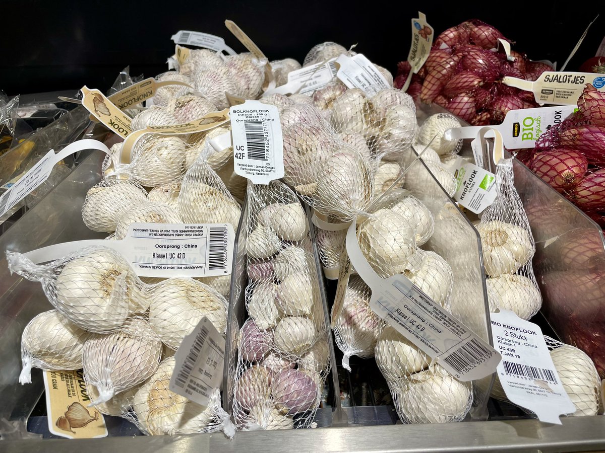 Houdt u van droge knoflook uit China? Dan heeft u geluk. Alle varianten zijn te vinden bij <a href="/JumboSupermarkt/">Jumbo Supermarkten</a> 👇

Maar wist u dat er ook gewoon knoflook uit Nederland bestaat? 🇳🇱 Dat die lekkerder is, hetzelfde kost en duurzamer wordt geteeld? 🧄

Tips hieronder ⬇️ Vul gerust aan!