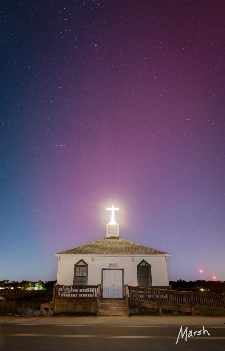 MarshyDeane's tweet photo. The Aurora Borealis above the Pawleys Island Chapel! I am so blessed to have been able to witness and photograph this celestial event.
I wonder if we will see it again? Or if these solar storms become more frequent. 😳

#PawleysIsland
#auroraborealis
#aurora
#northernlights https://t.co/Ni5iYSmulN