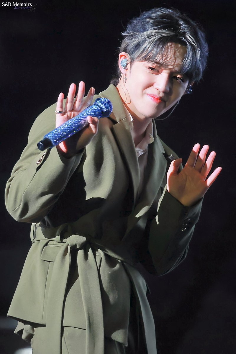 SDMemoirs's tweet photo. 241012
‘RIGHT HERE’ WORLD TOUR IN GOYANG

🖐🏻🫐

#에스쿱스  #SCOUPS 
#승철  #최승철 
#세븐틴  #SEVENTEEN https://t.co/nQCeDiENna