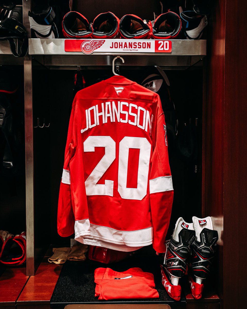 NHL debut ready. ✨