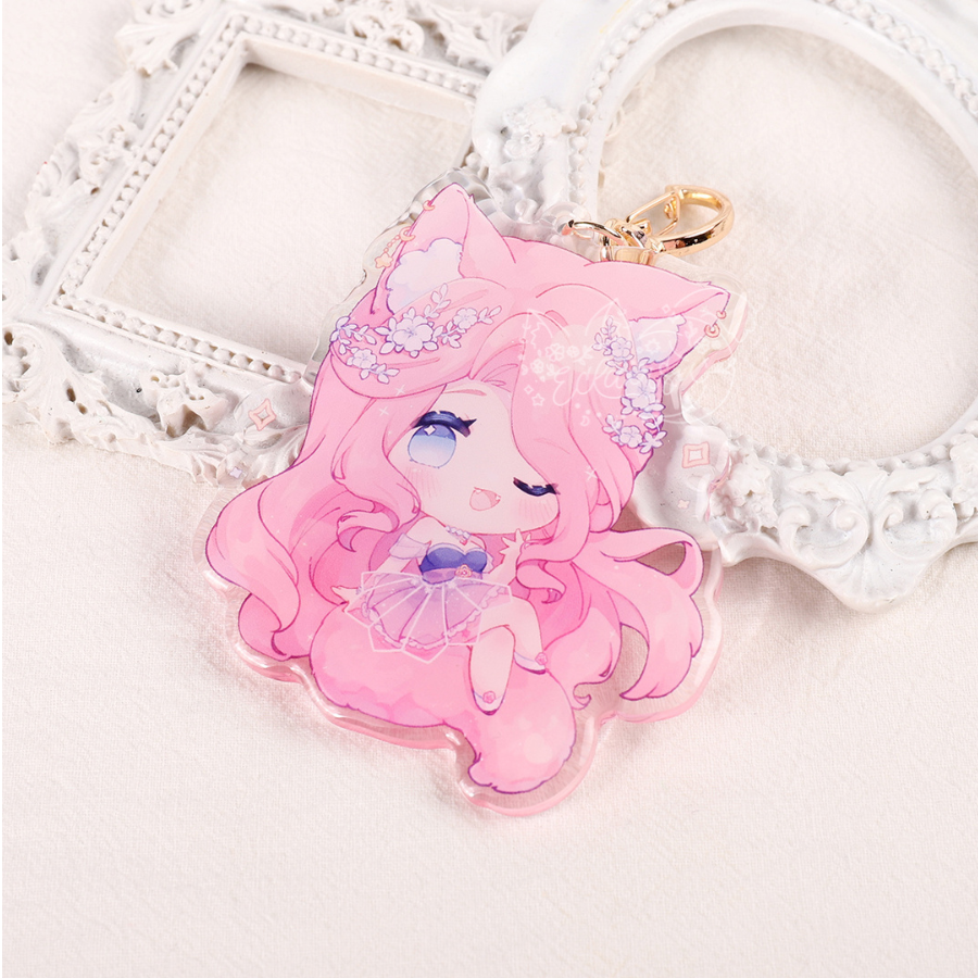 Eclairsu's tweet photo. ✨2.0 Floof Merch Drop!✨ #eclairsumerch
preorders til mid-November.
🎨 Tsuke-chibi Eclairsu: @Roku_21
🎨 Babi Eclairsu: @SpicaIllustrate
Link Below ⬇️ https://t.co/8ZbKzbL9r4