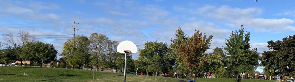 NorthKiplingJMS's tweet photo. Students and staff finished the school week with energy and enthusiasm at our Terry Fox run.  Looking forward to the final tally of NK donations on Tuesday. #Let’sEndCancer @LC1_TDSB https://t.co/Gqi6n8OYNw