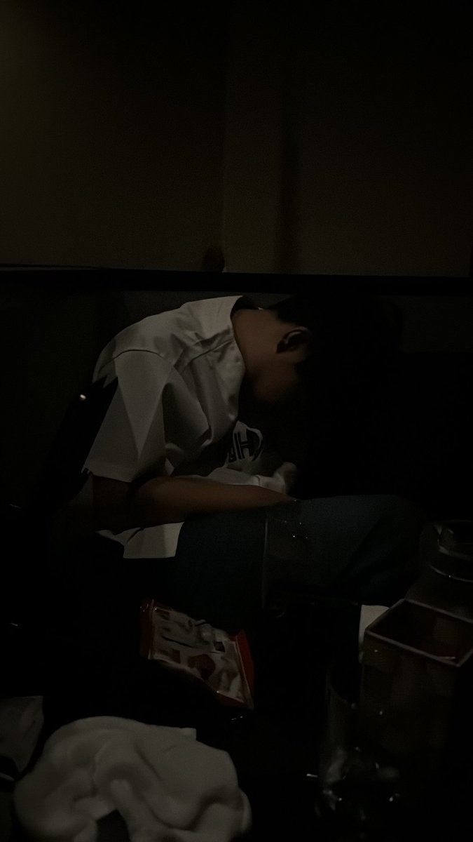 北海道帰ってくる度にお酒飲みに誘ってくれるけどいつも先に潰れる悪い人です　@yayayaya7586