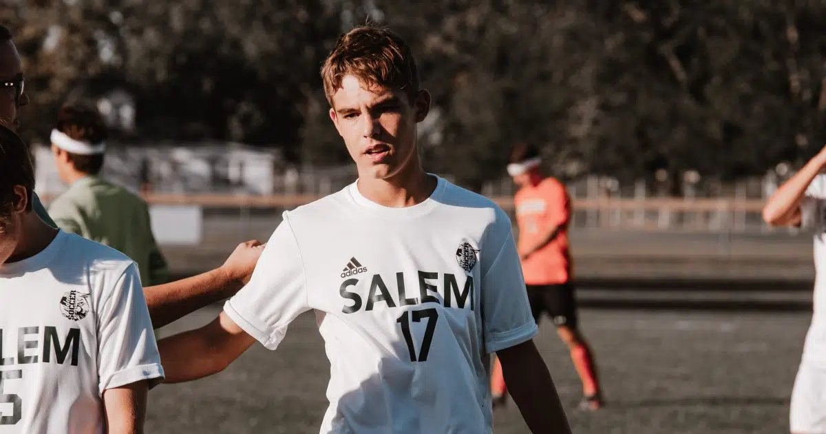 Toby C Gullion (@tgullion79) on Twitter photo Hey <a href="/IHSA_IL/">Illinois High School Association #IHSA</a>
Salem Jr Eli Baker just scored 7 more goals today giving him 62 on the season. T7 all time and only 9 away from the record of 71 with 2 games left for sure. Hey <a href="/IHSA_IL/">Illinois High School Association #IHSA</a>
Salem Jr Eli Baker just scored 7 more goals today giving him 62 on the season. T7 all time and only 9 away from the record of 71 with 2 games left for sure.