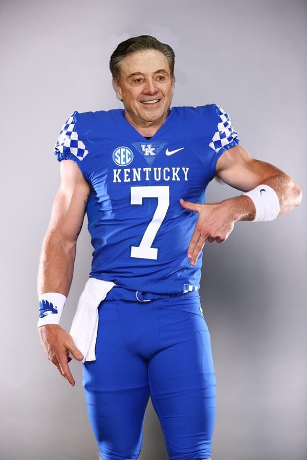 ThrowboyTees's tweet image. Beat Vandy #CATSBY90