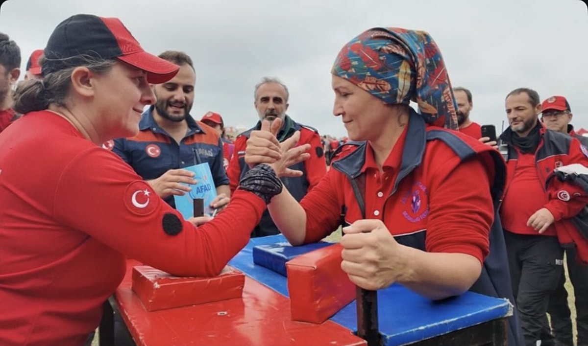 NESAR_SAR's tweet photo. 🏕️ Kamp

AFAD koordinasyonunda gerçekleşen “İstanbul Akreditasyon Koordinasyon Kampı” 2. Günü çeşitli etkinlik ve yarışmalarla tamamlandı.

#nesar
#nesarkampta
#searchandrescue
#sar https://t.co/SWFJbryjbV