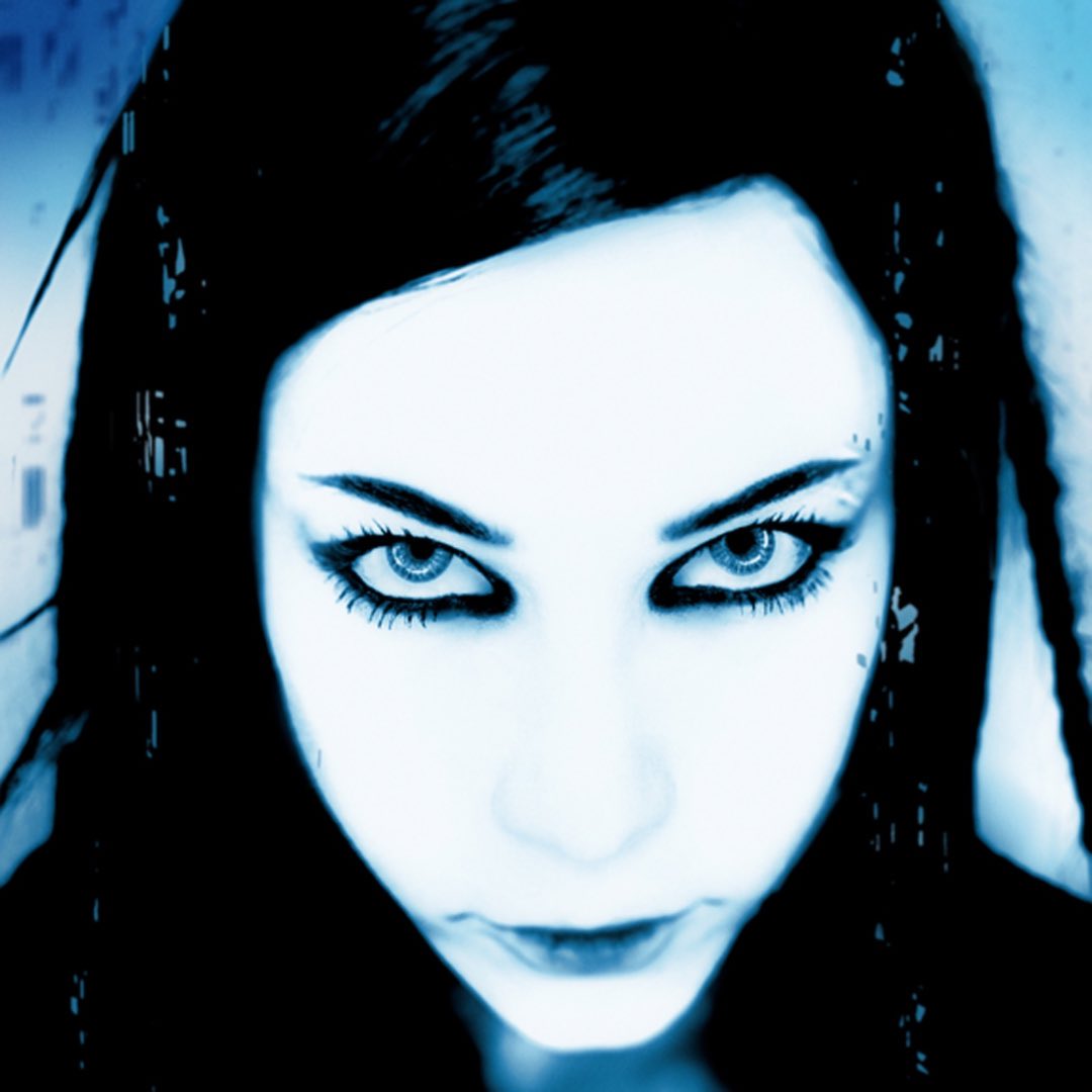 gwen ミ☆ tweet media