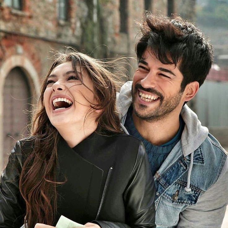 اسألوا أصحاب الشيب عن الحب 
ف صغار السن
 اتخذوه لعبة   ...