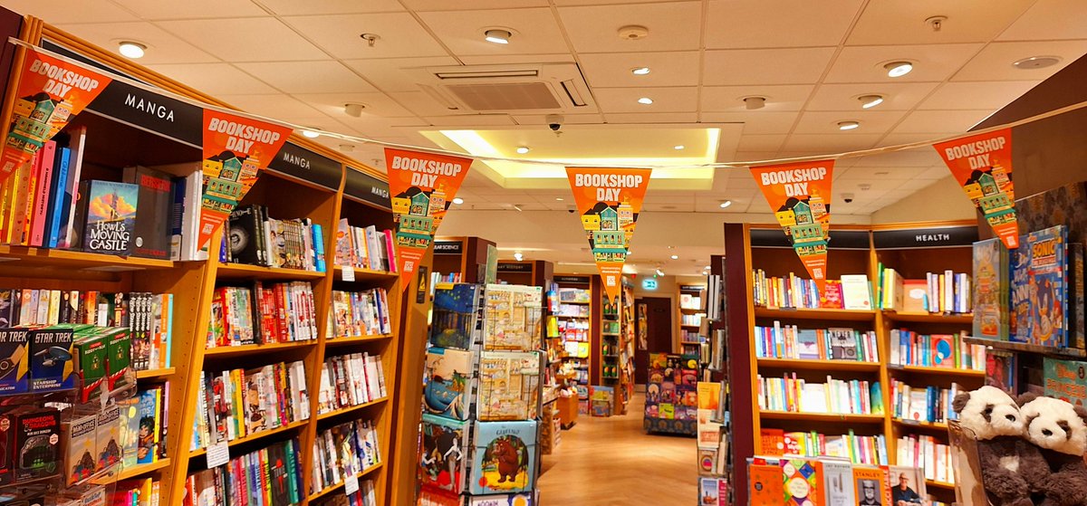 Waterstones Oldham tweet media
